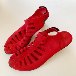 Arche red suede sandals